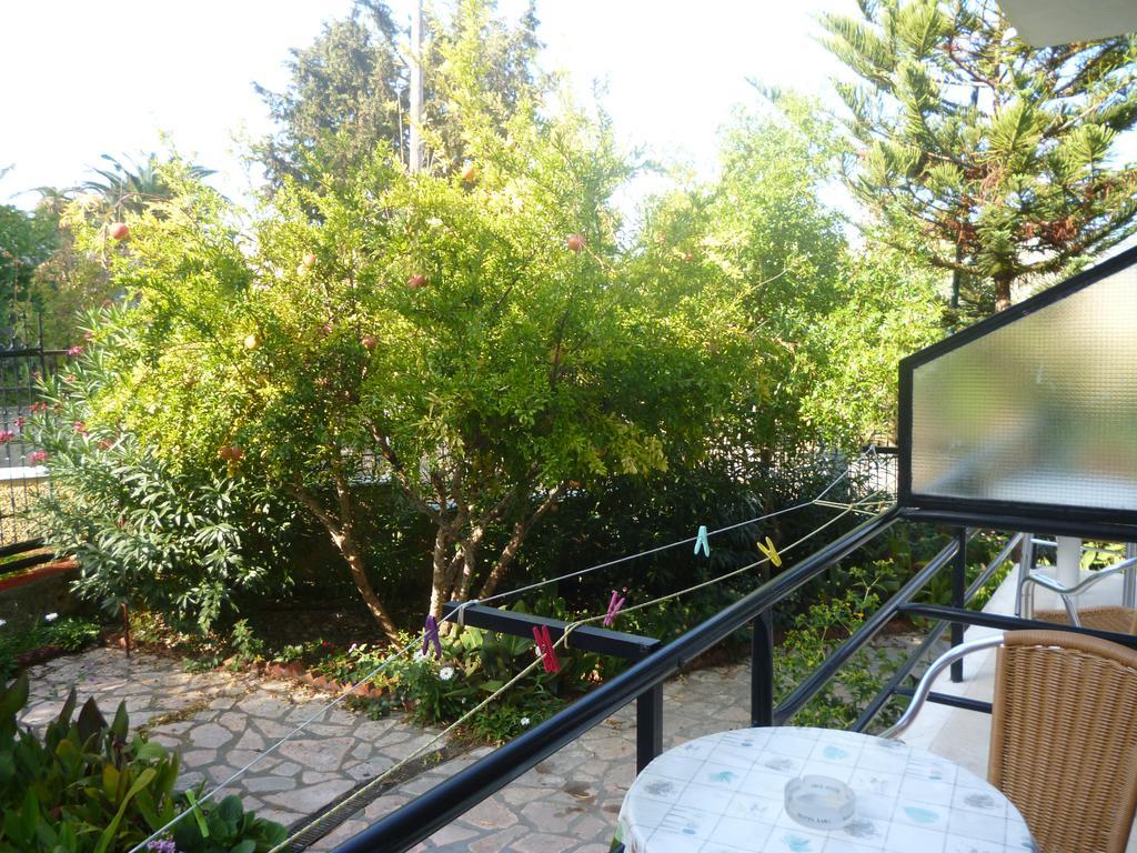 Kostas Apartments & Studios Agios Georgios Pagon Exterior photo