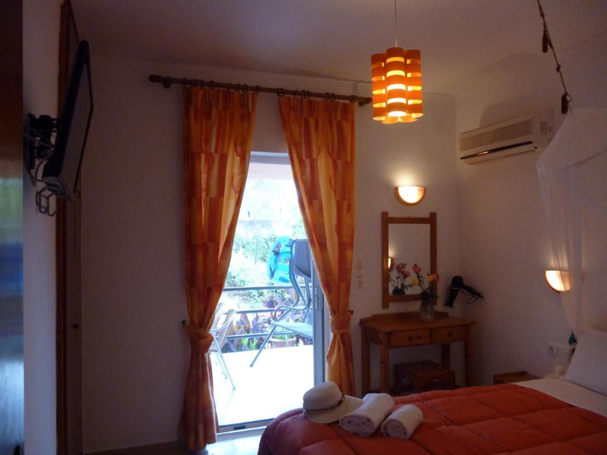 Kostas Apartments & Studios Agios Georgios Pagon Exterior photo